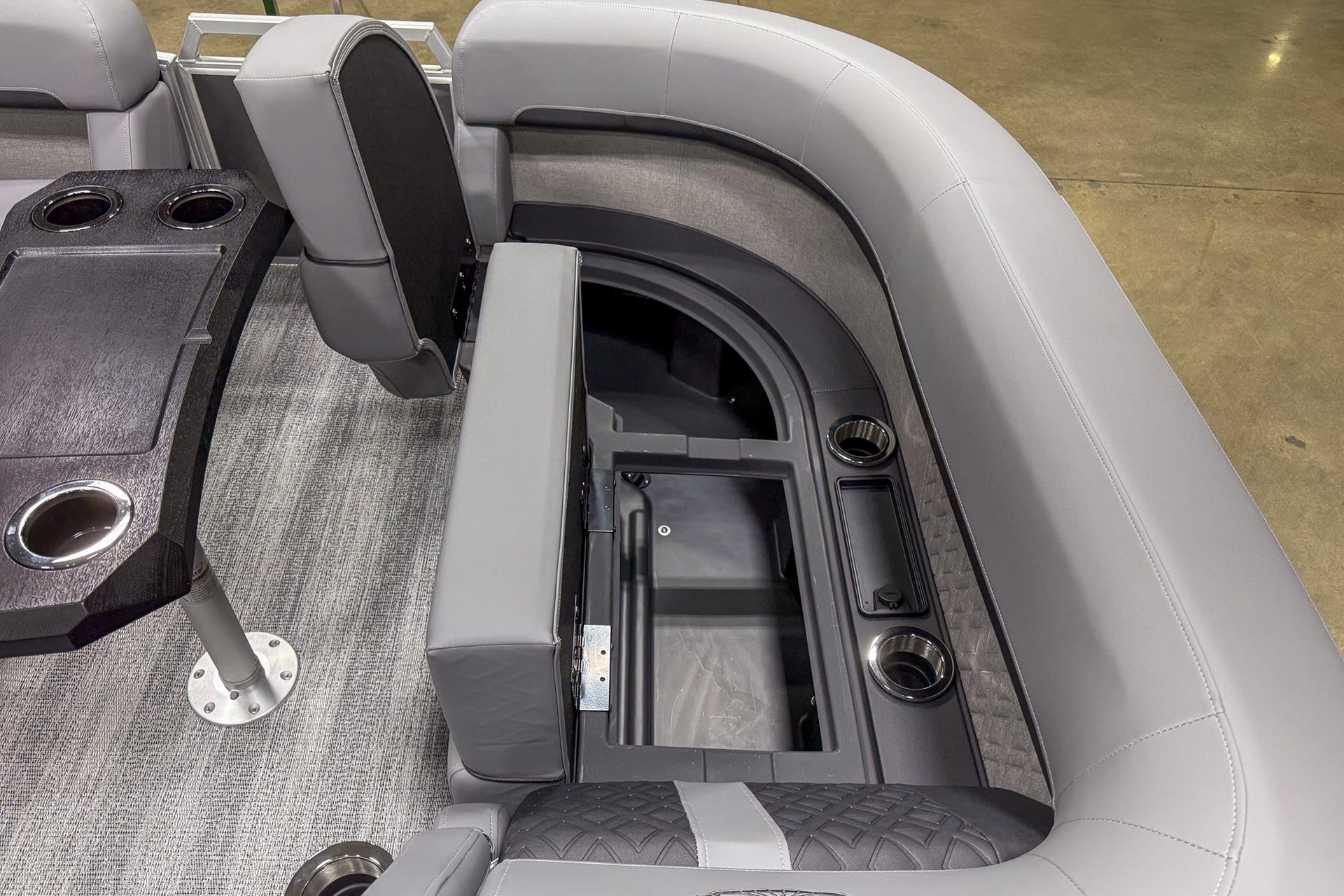 2025 Bennington 22 MSB in Saint Cloud, Minnesota - Photo 10