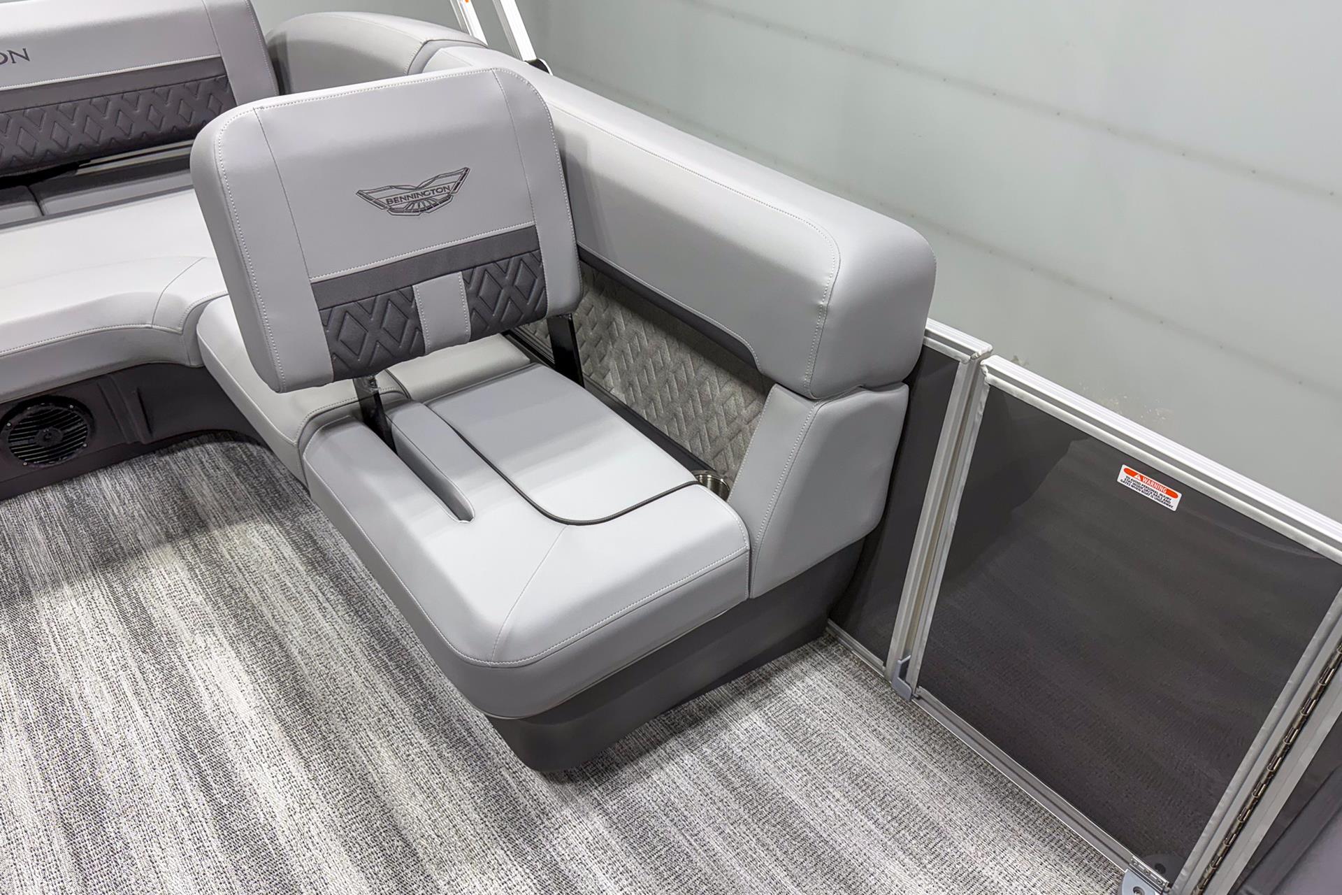 2025 Bennington 22 MSB in Saint Cloud, Minnesota - Photo 13