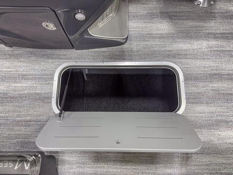 2025 Bennington 22 MSB in Saint Cloud, Minnesota - Photo 17