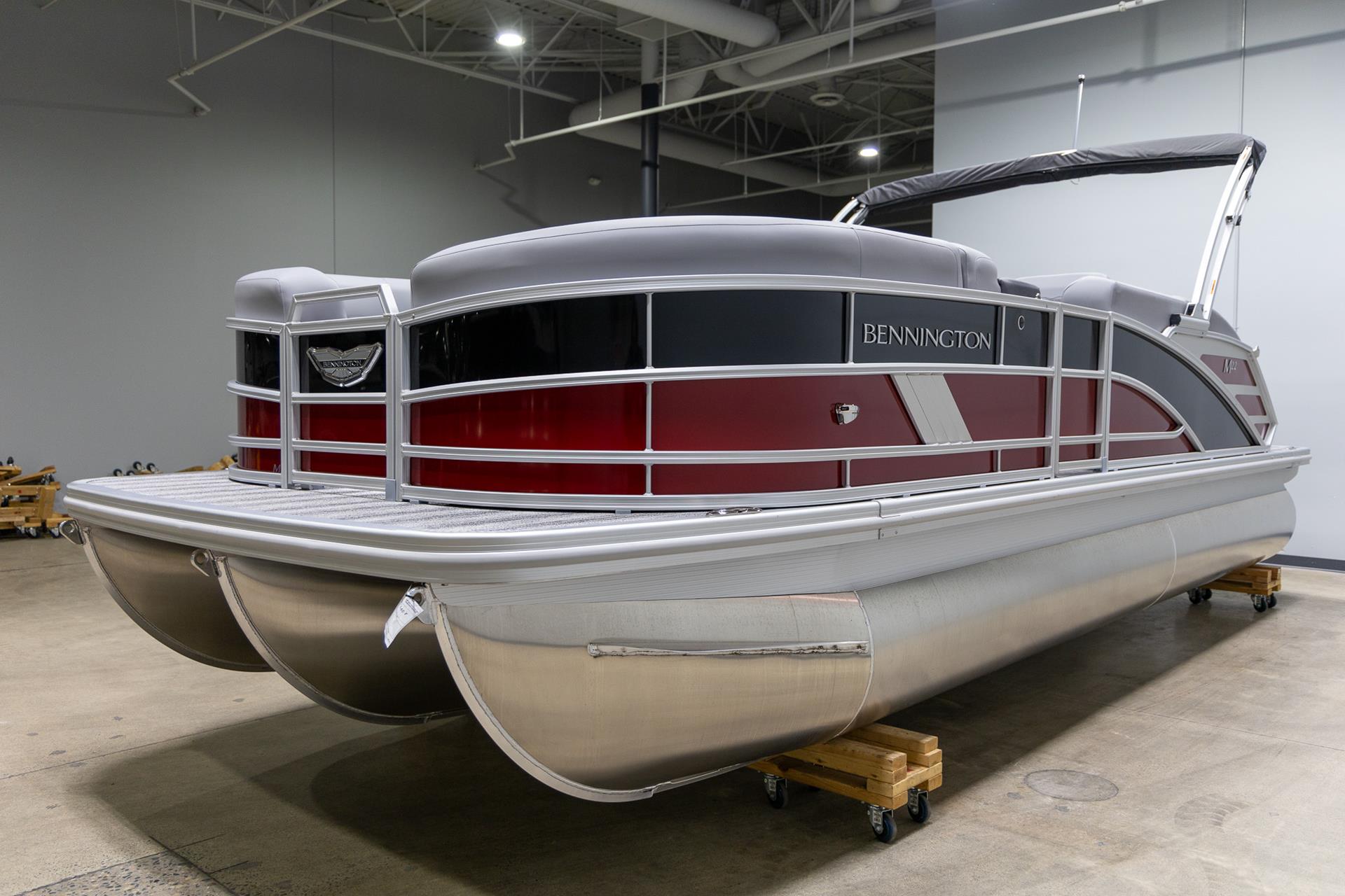 2025 Bennington 22 MSB in Saint Cloud, Minnesota - Photo 4