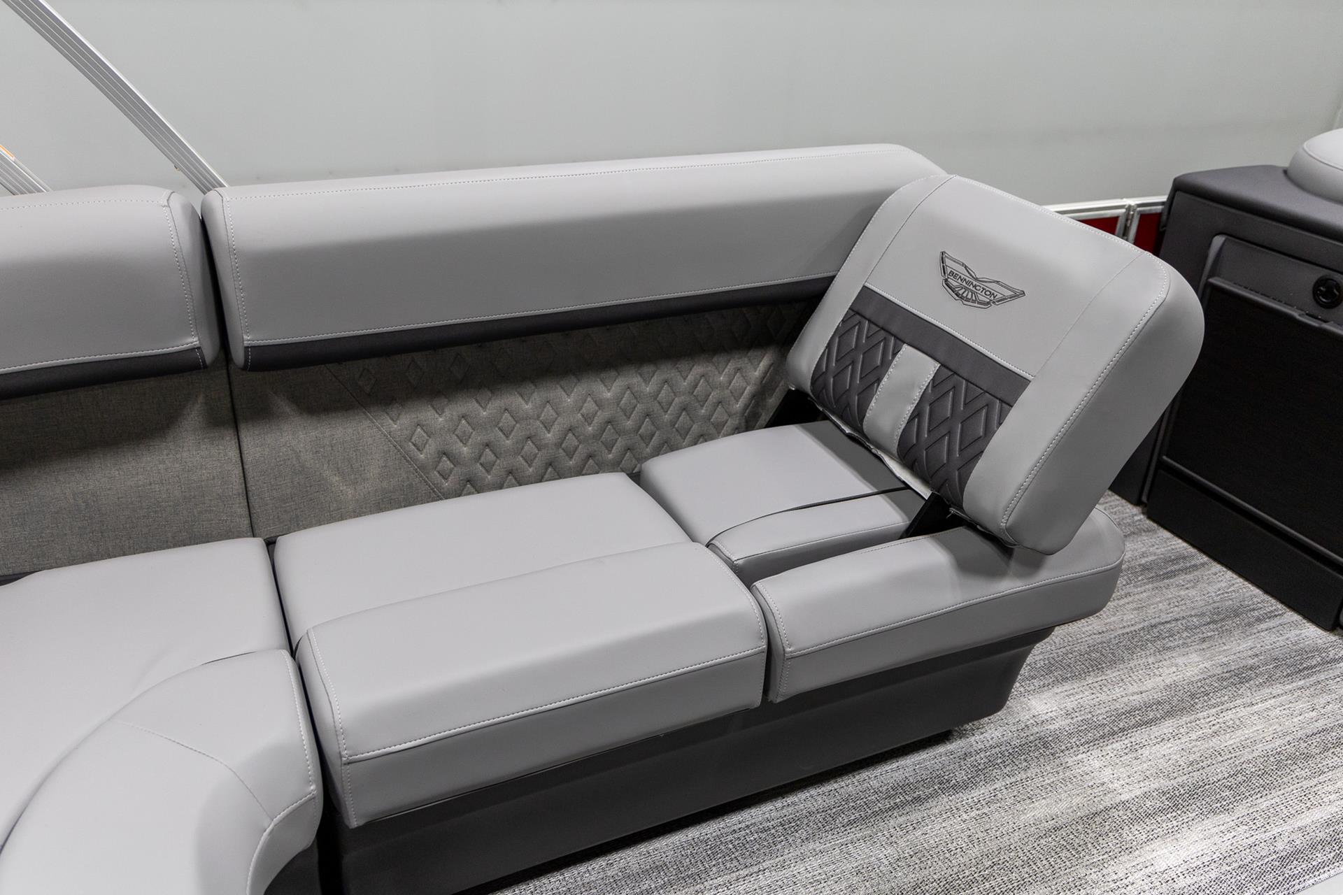 2025 Bennington 22 MSB in Saint Cloud, Minnesota - Photo 14