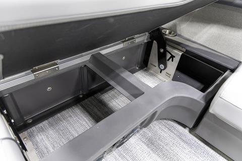 2025 Bennington 22 MSB in Saint Cloud, Minnesota - Photo 16