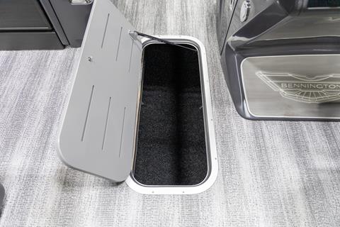 2025 Bennington 22 MSB in Saint Cloud, Minnesota - Photo 30