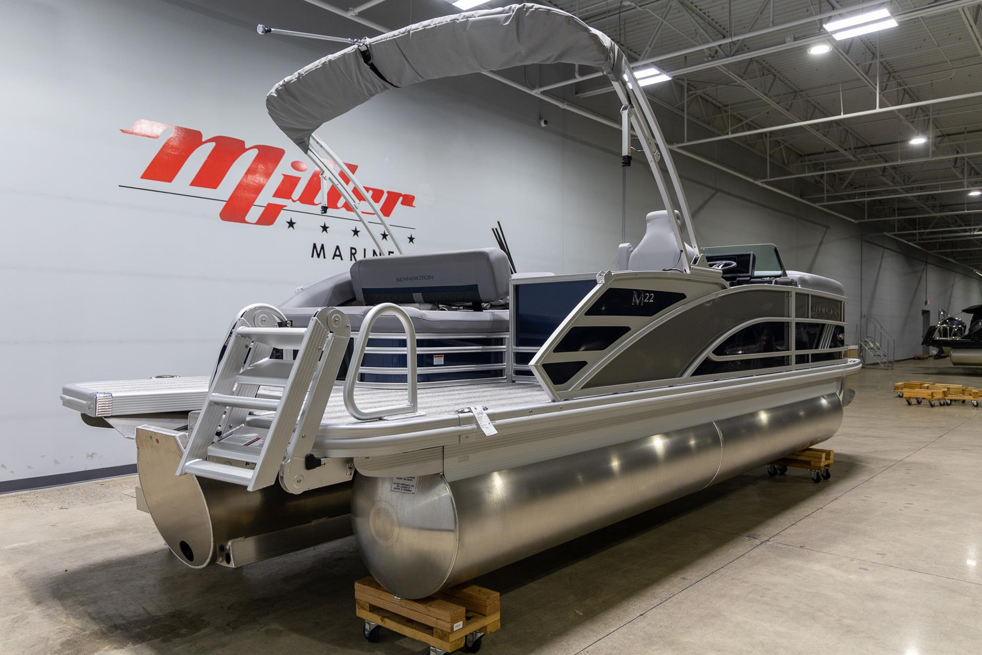 2025 Bennington 22 MSB in Saint Cloud, Minnesota - Photo 6