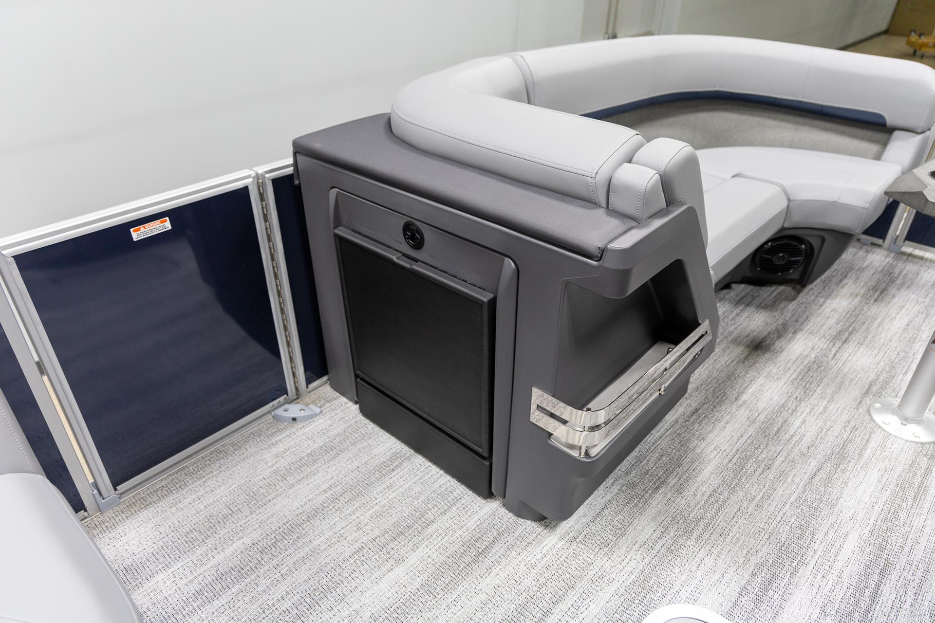 2025 Bennington 22 MSB in Saint Cloud, Minnesota - Photo 14