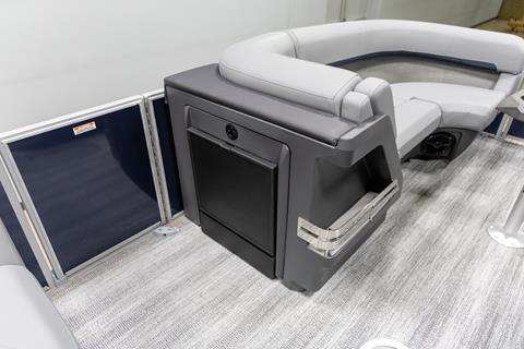 2025 Bennington 22 MSB in Saint Cloud, Minnesota - Photo 14