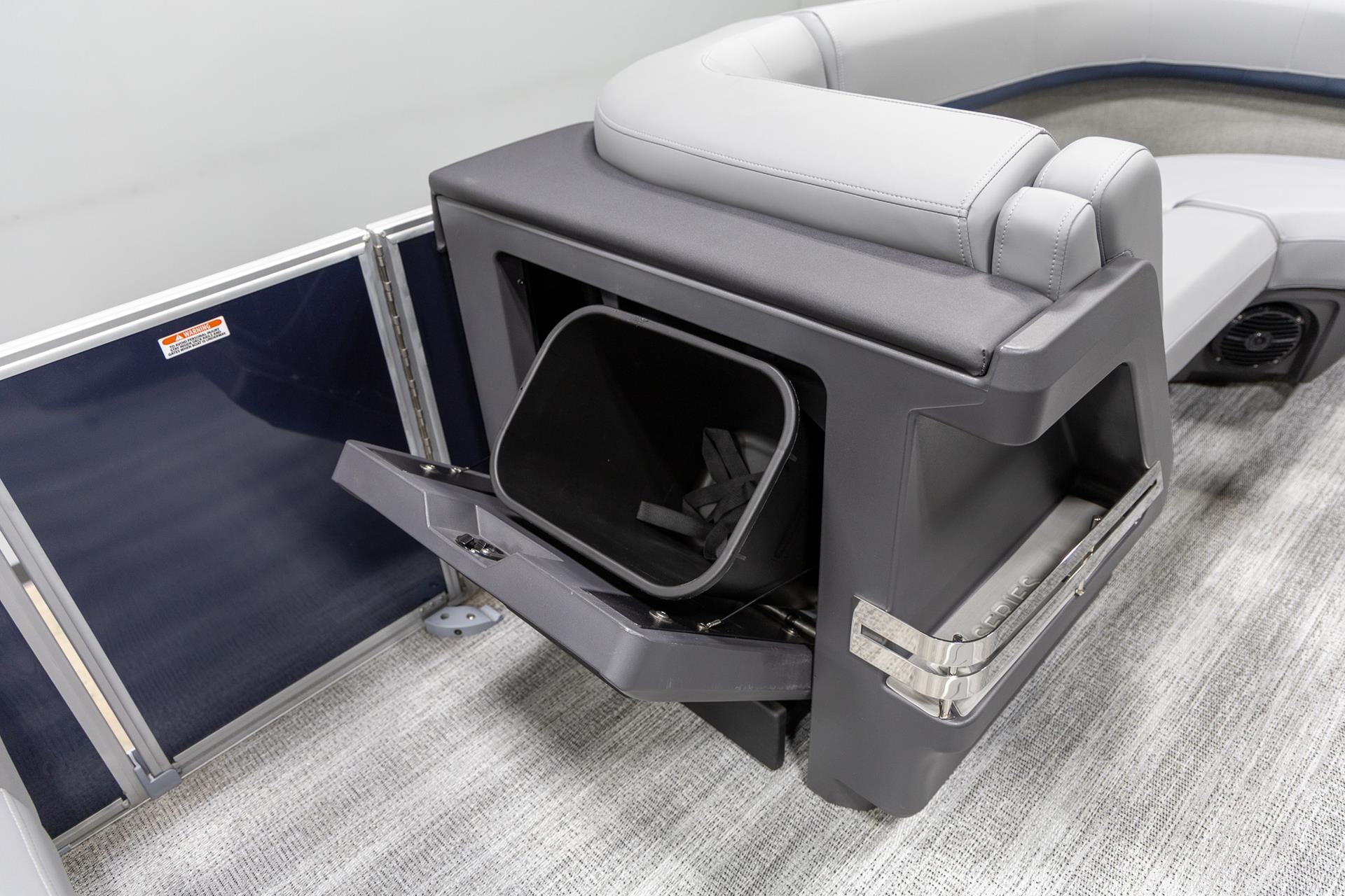 2025 Bennington 22 MSB in Saint Cloud, Minnesota - Photo 15