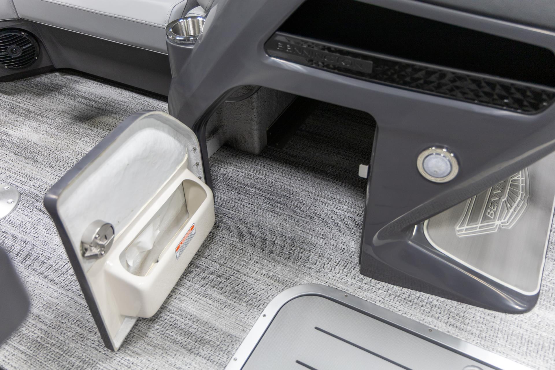 2025 Bennington 22 MSB in Saint Cloud, Minnesota - Photo 18