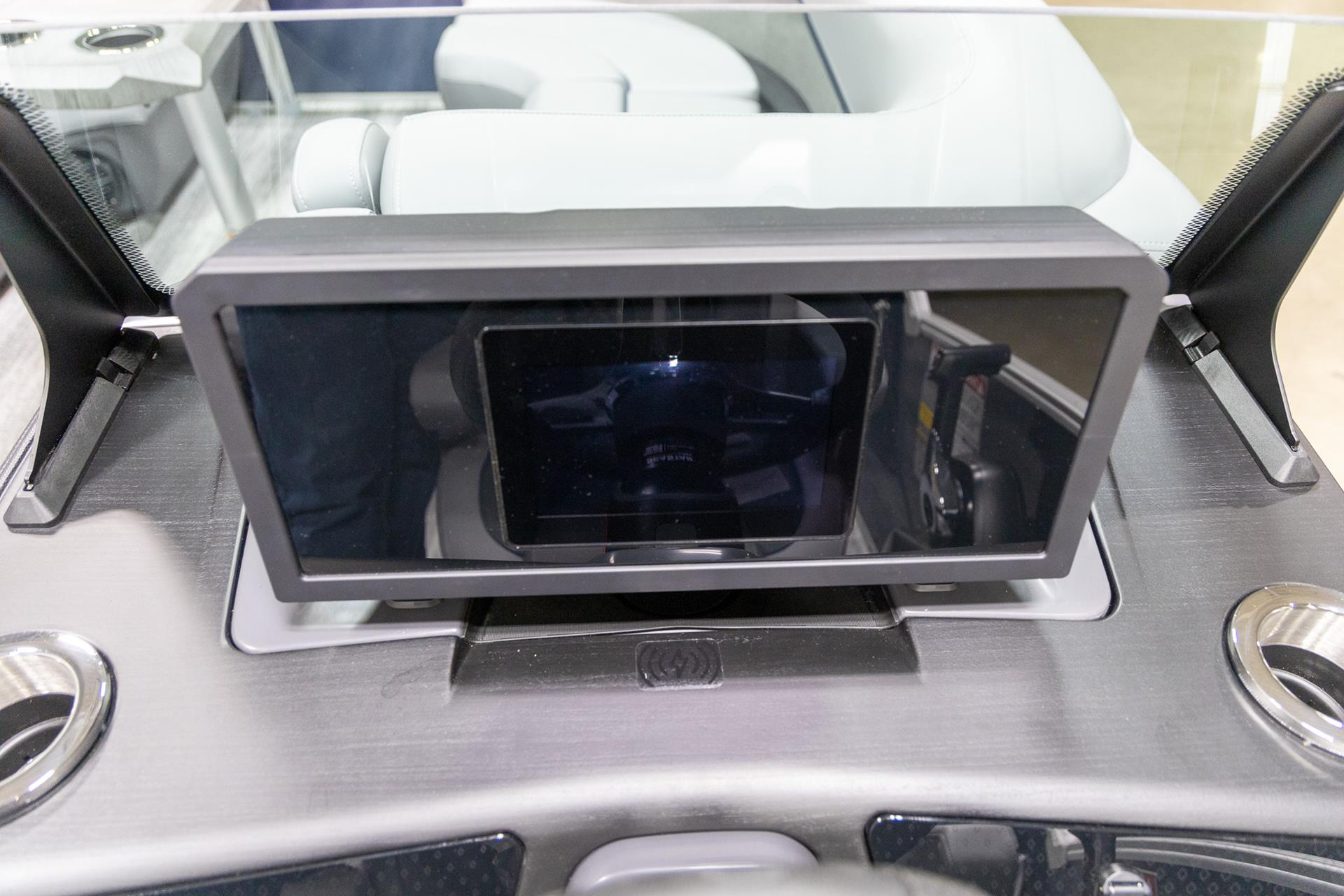 2025 Bennington 22 MSB in Saint Cloud, Minnesota - Photo 21