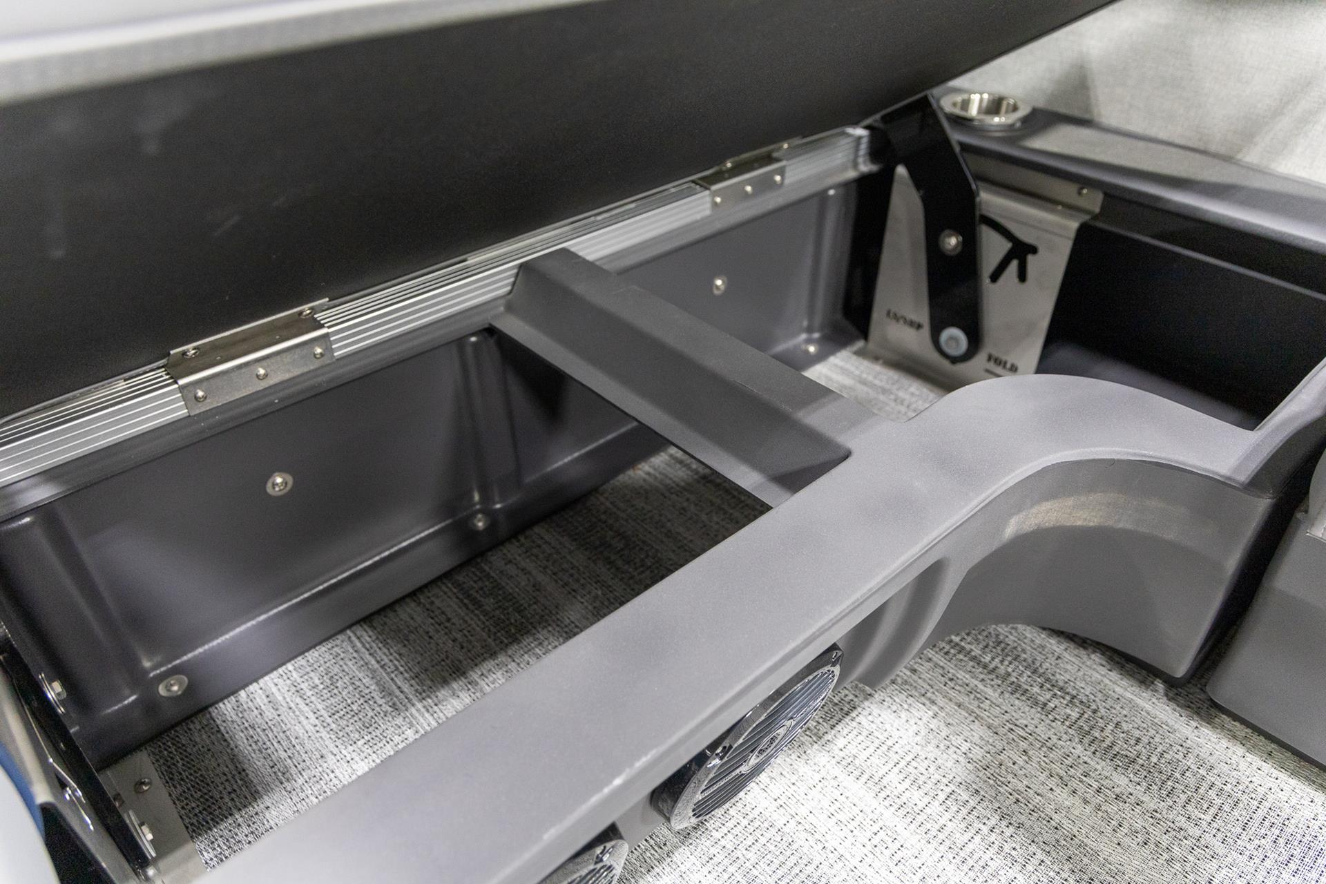 2025 Bennington 22 MSB in Saint Cloud, Minnesota - Photo 23