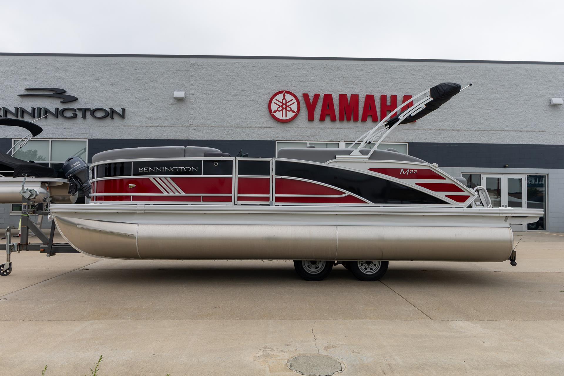 2025 Bennington 22 MSB in Saint Cloud, Minnesota - Photo 4