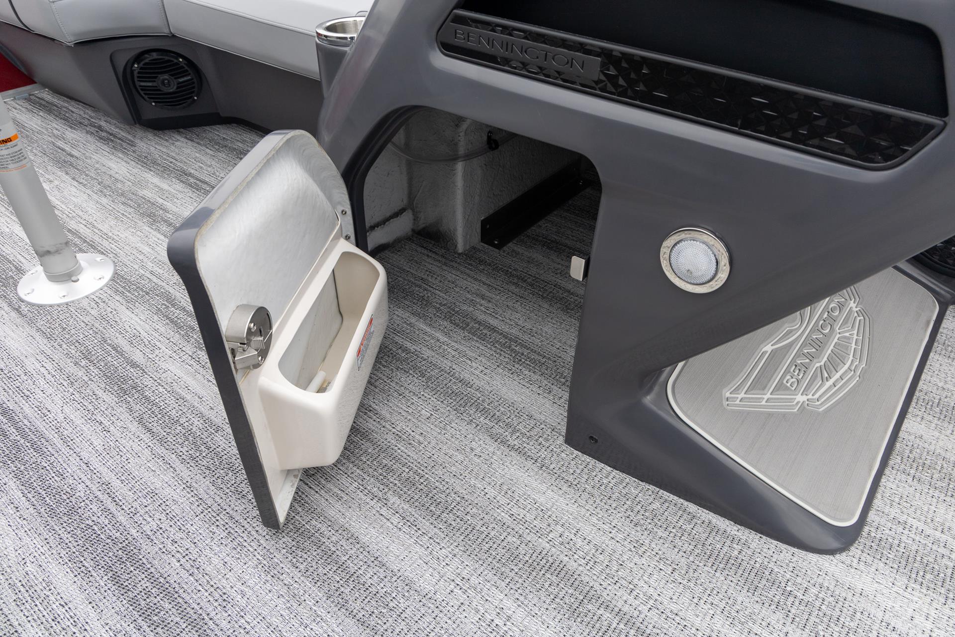 2025 Bennington 22 MSB in Saint Cloud, Minnesota - Photo 17