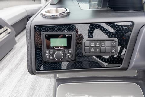 2025 Bennington 22 MSB in Saint Cloud, Minnesota - Photo 19