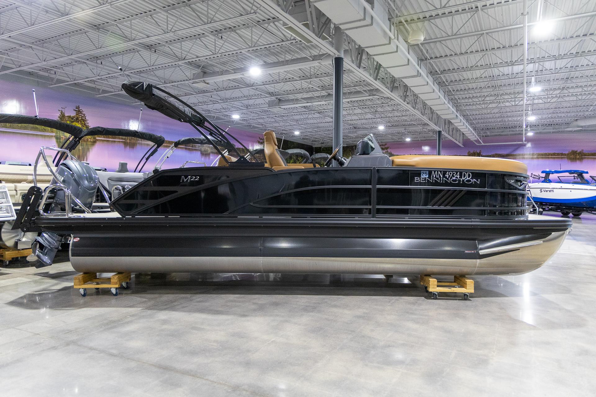 2025 Bennington 22 MSB in Saint Cloud, Minnesota - Photo 2