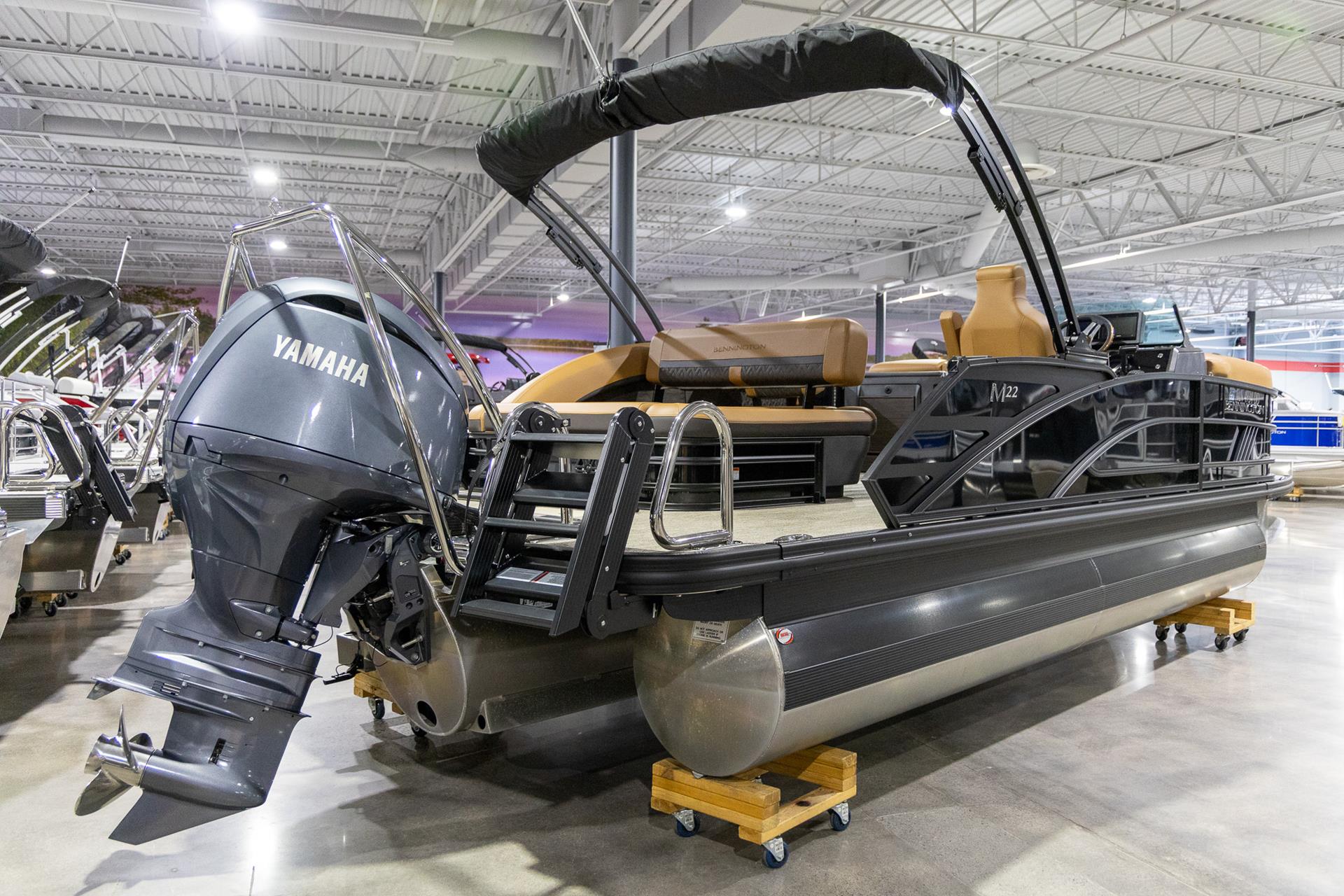 2025 Bennington 22 MSB in Saint Cloud, Minnesota - Photo 6