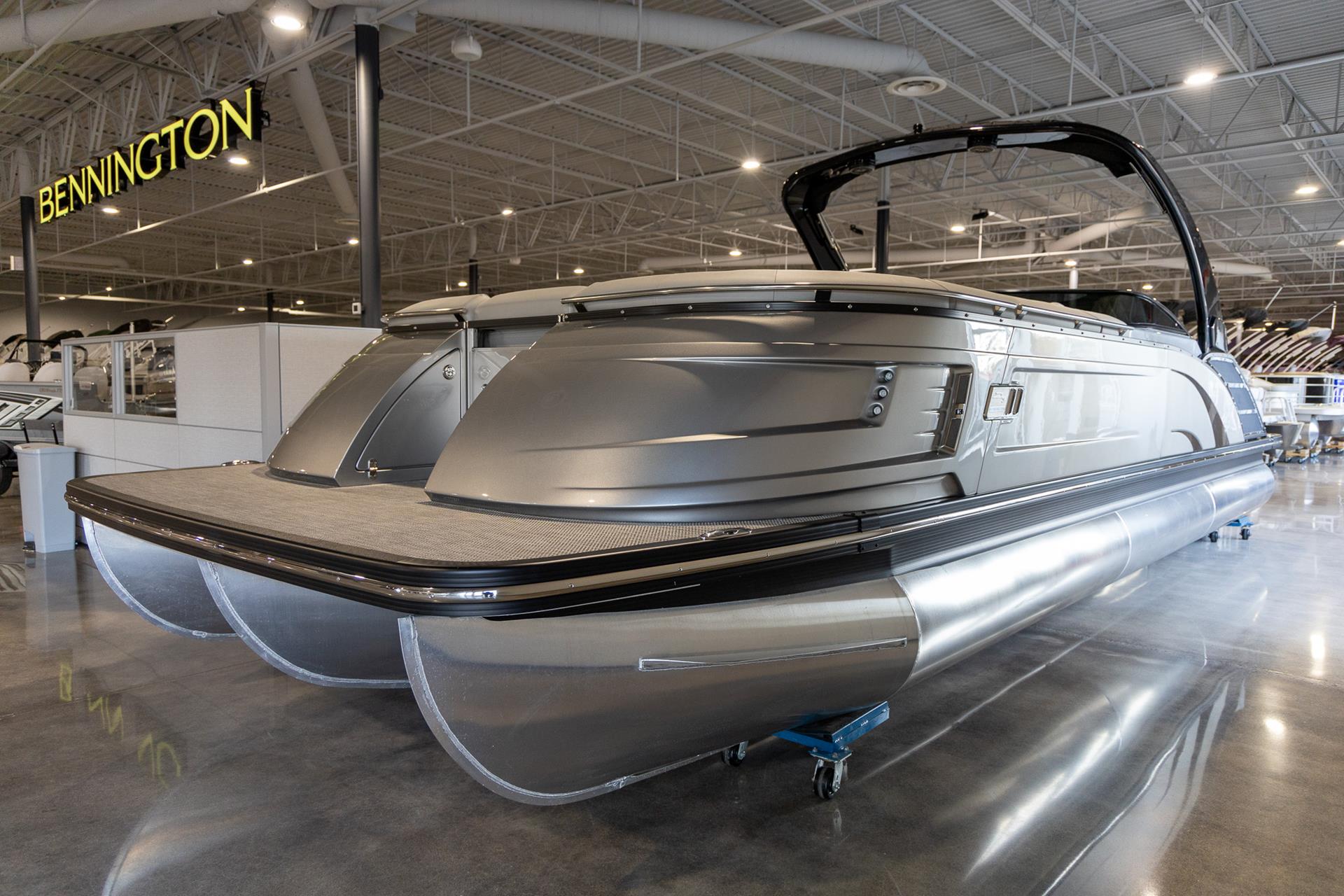 2024 Bennington 28 QXSBWA x1 in Saint Cloud, Minnesota - Photo 3