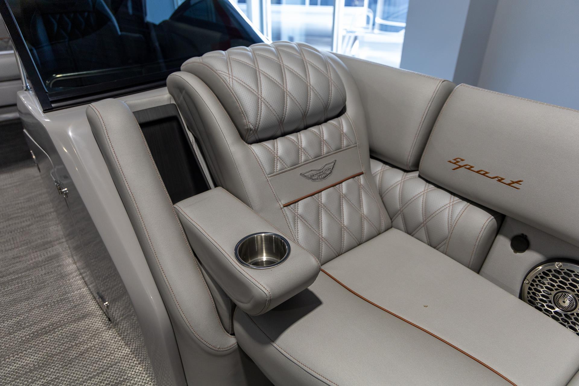 2024 Bennington 28 QXSBWA x1 in Saint Cloud, Minnesota - Photo 15