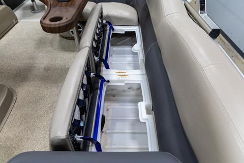 2013 Premier 221 Cast-A-Way in Saint Cloud, Minnesota - Photo 15