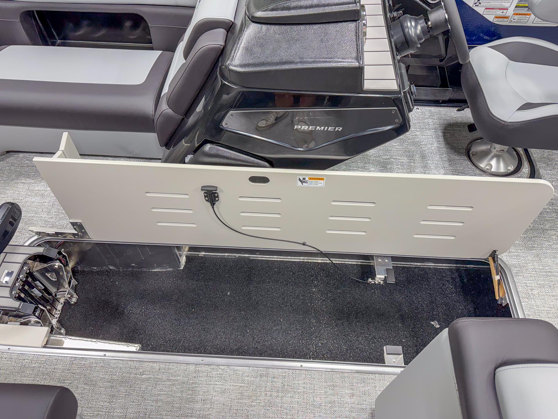 2025 Premier 230 Sunsation Angler 2PT in Saint Cloud, Minnesota - Photo 12