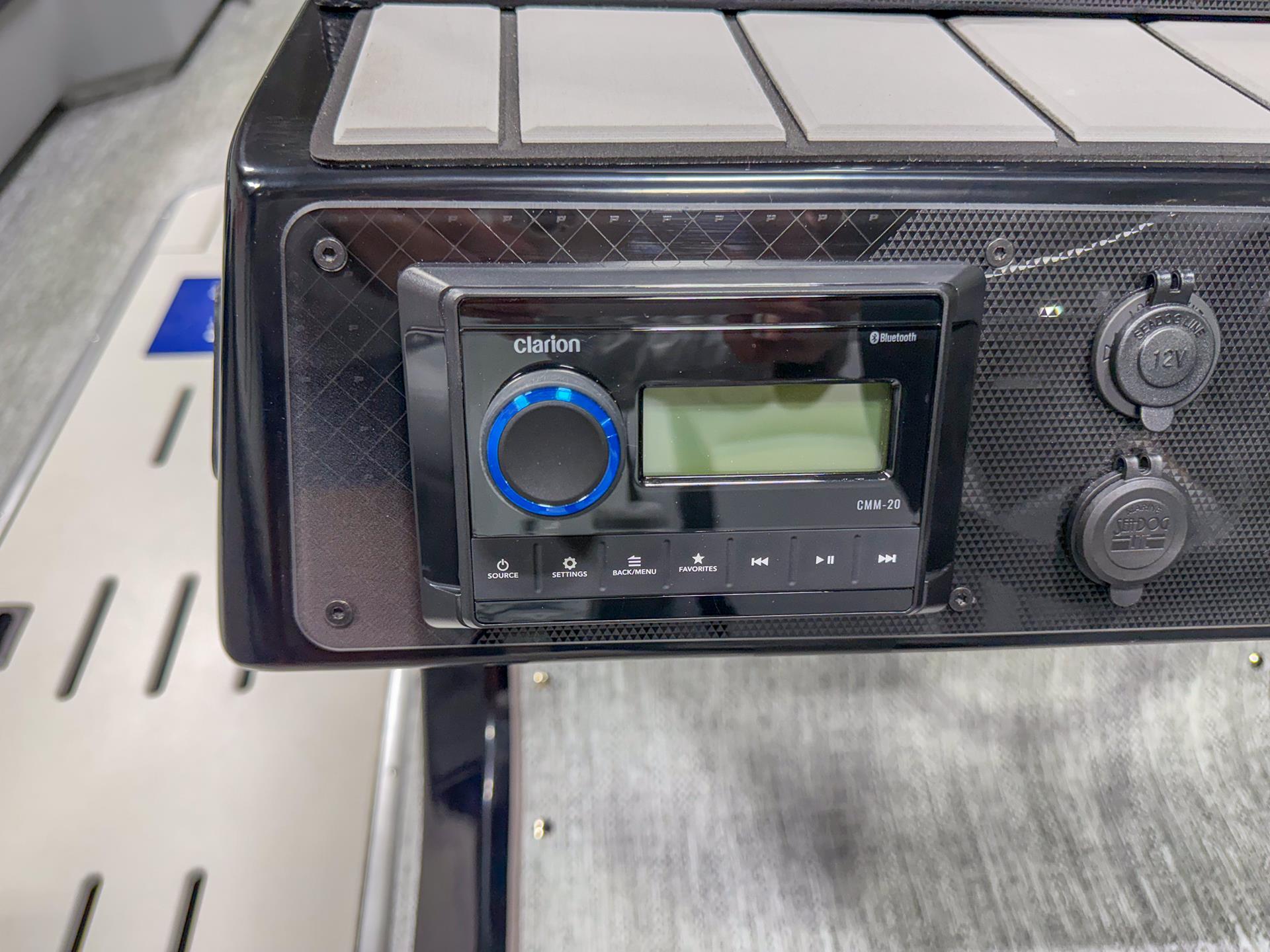 2025 Premier 230 Sunsation Angler 2PT in Saint Cloud, Minnesota - Photo 17