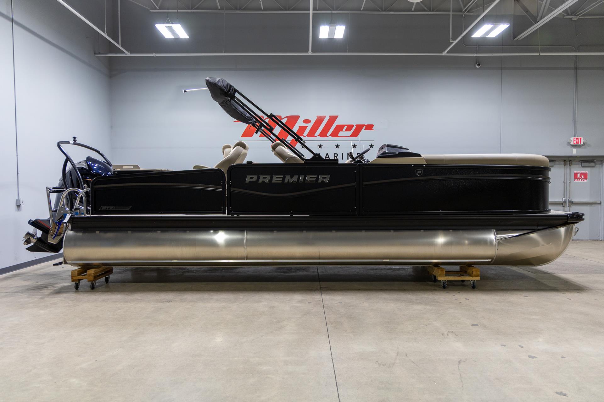 2025 Premier 230 Sunsation Angler 2PT in Saint Cloud, Minnesota - Photo 2