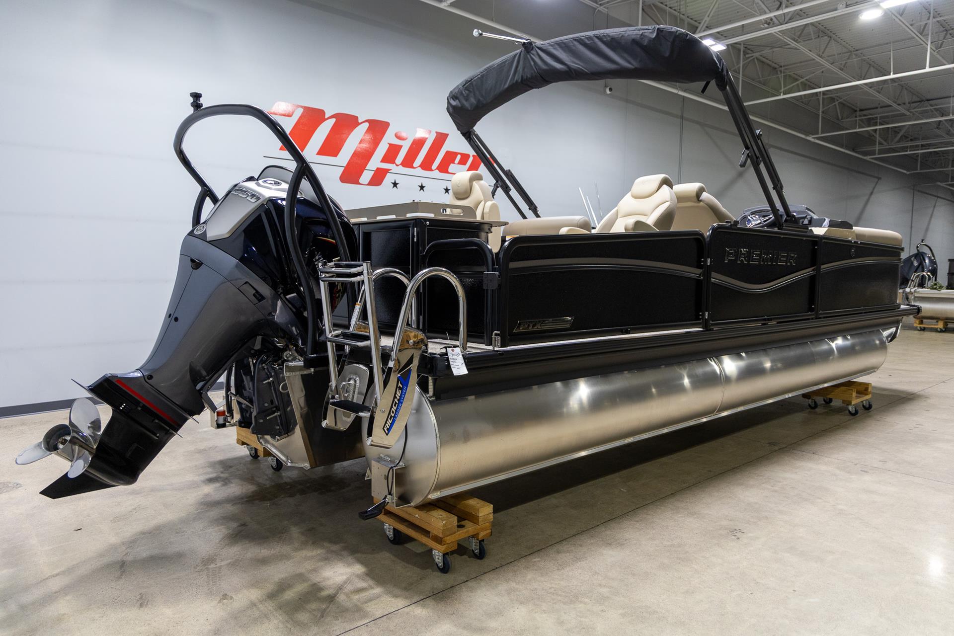 2025 Premier 230 Sunsation Angler 2PT in Saint Cloud, Minnesota - Photo 6