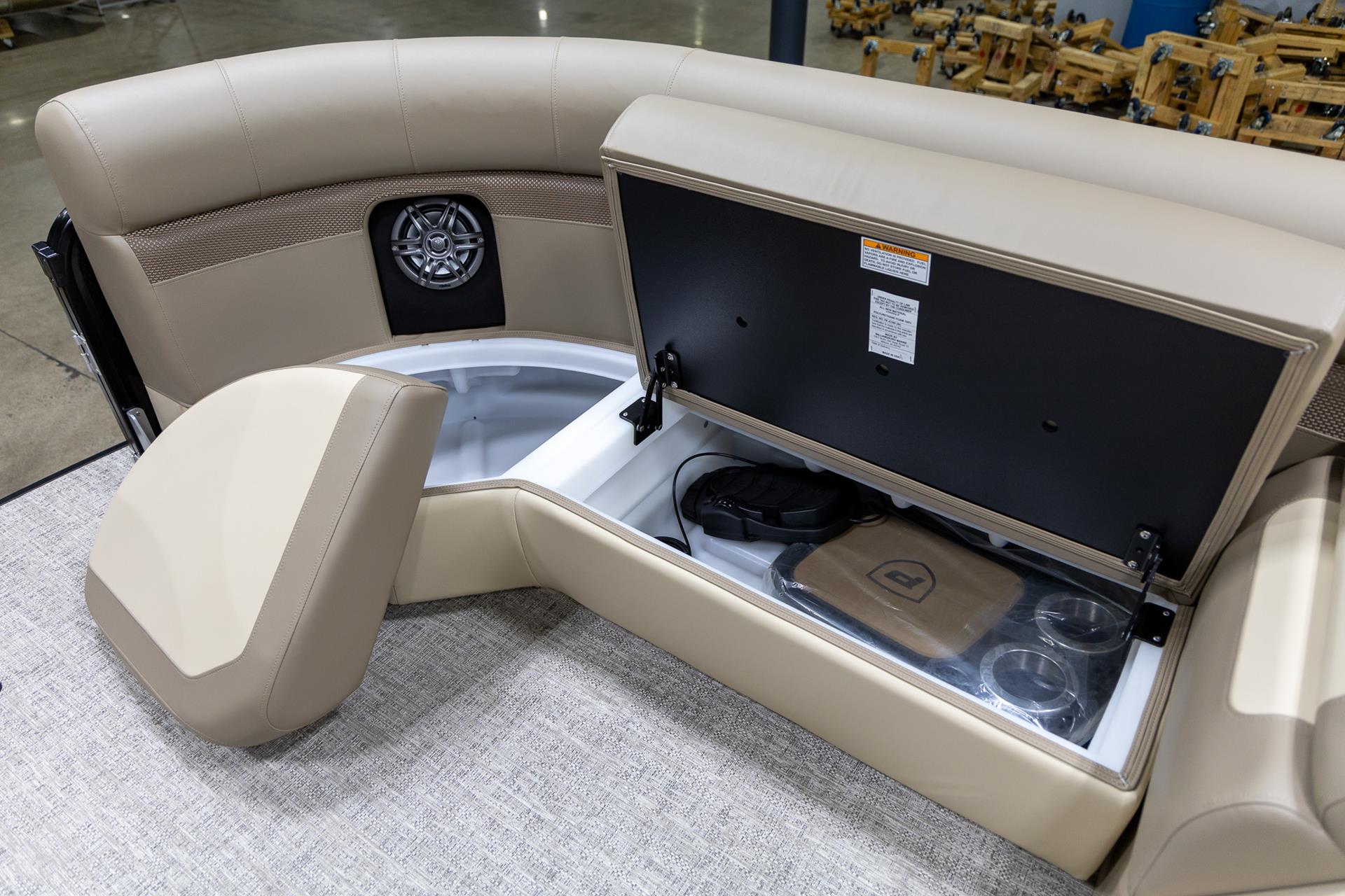 2025 Premier 230 Sunsation Angler 2PT in Saint Cloud, Minnesota - Photo 10