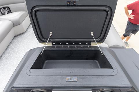 2025 Premier 230 Sunsation Angler 2PT in Saint Cloud, Minnesota - Photo 18