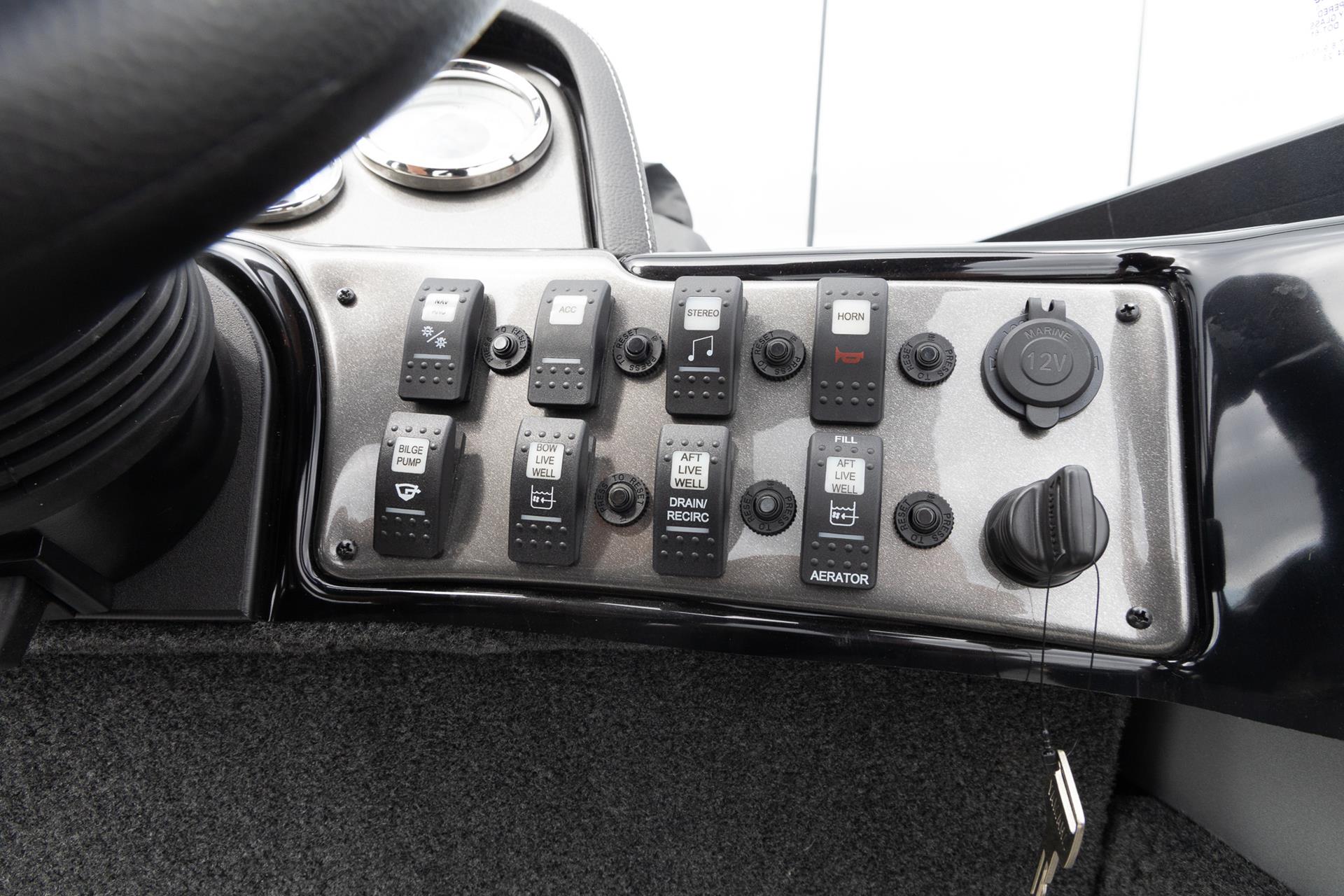 2025 Smoker Craft Pro Angler XL 172 in Saint Cloud, Minnesota - Photo 16