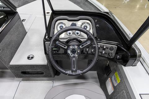 2025 Smoker Craft Pro Angler XL 172 in Saint Cloud, Minnesota - Photo 15