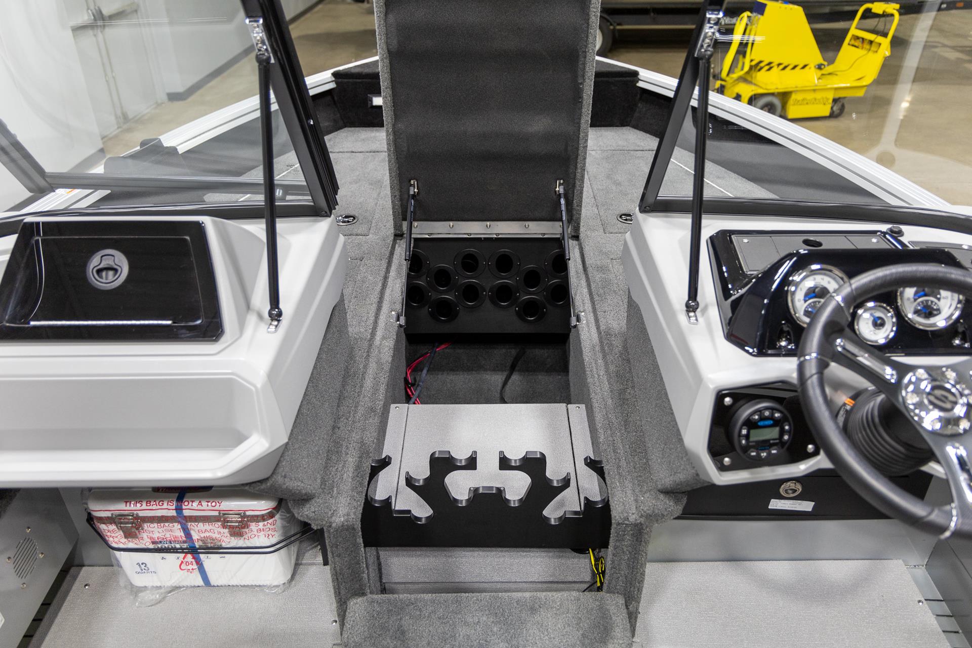 2025 Smoker Craft Adventurer 188 Pro DC in Saint Cloud, Minnesota - Photo 16