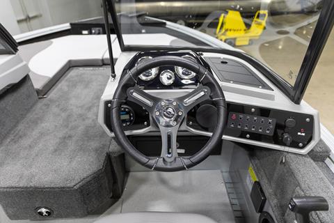 2025 Smoker Craft Adventurer 188 Pro DC in Saint Cloud, Minnesota - Photo 18