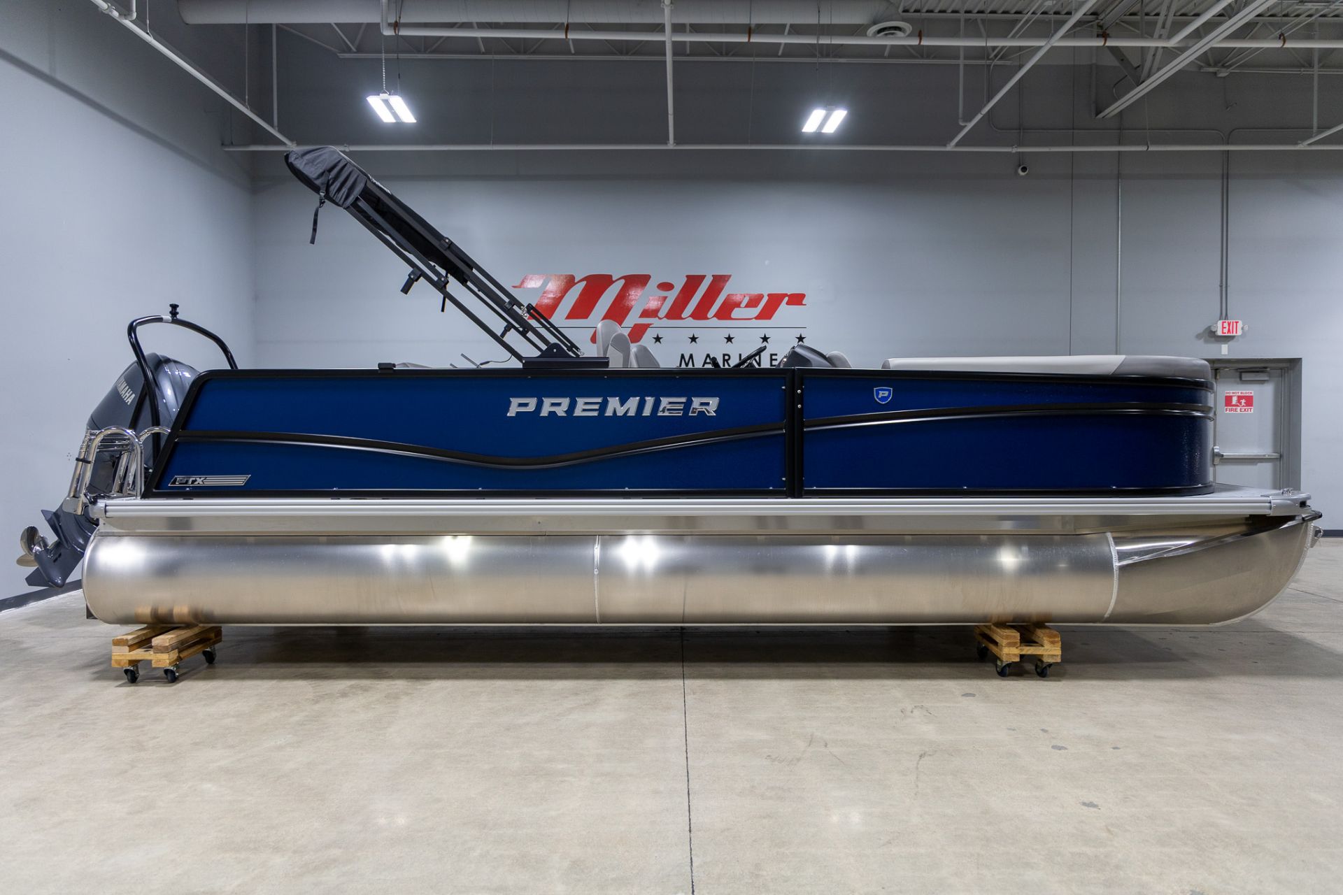 2026 Premier 220 SUNSCAPE RL - F150XC in Saint Cloud, Minnesota - Photo 2