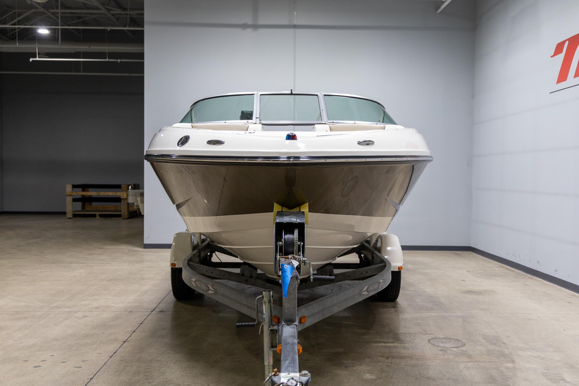 2012 Sea Ray 210 SLX in Saint Cloud, Minnesota - Photo 3