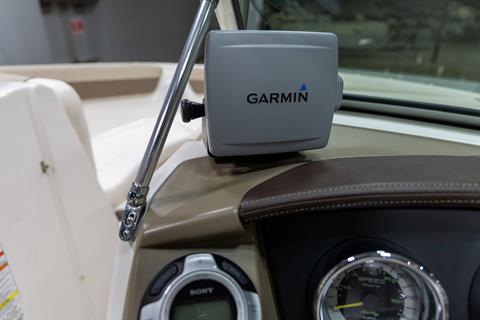 2012 Sea Ray 210 SLX in Saint Cloud, Minnesota - Photo 15