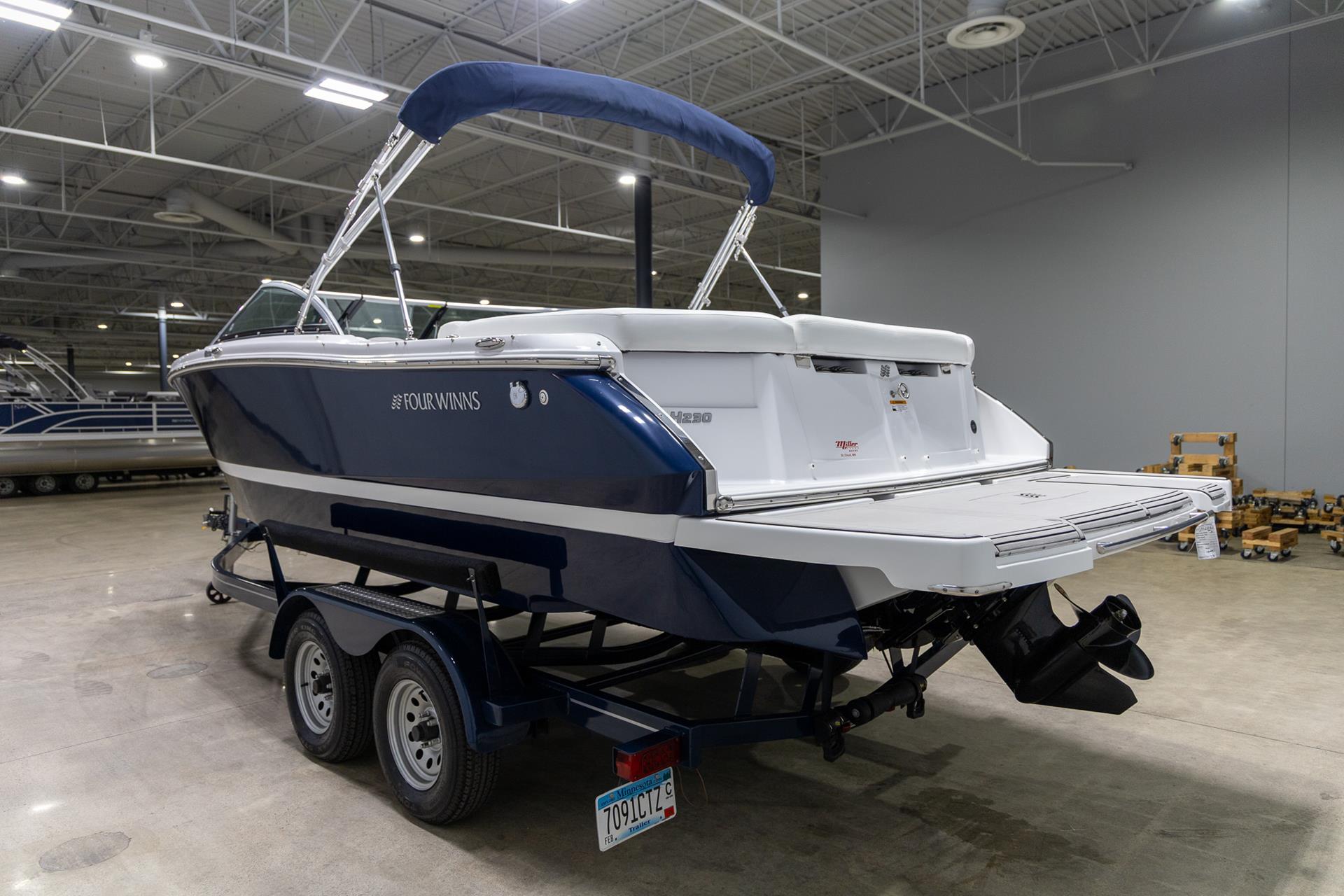 2021 Four Winns Horizon 230 in Saint Cloud, Minnesota - Photo 5