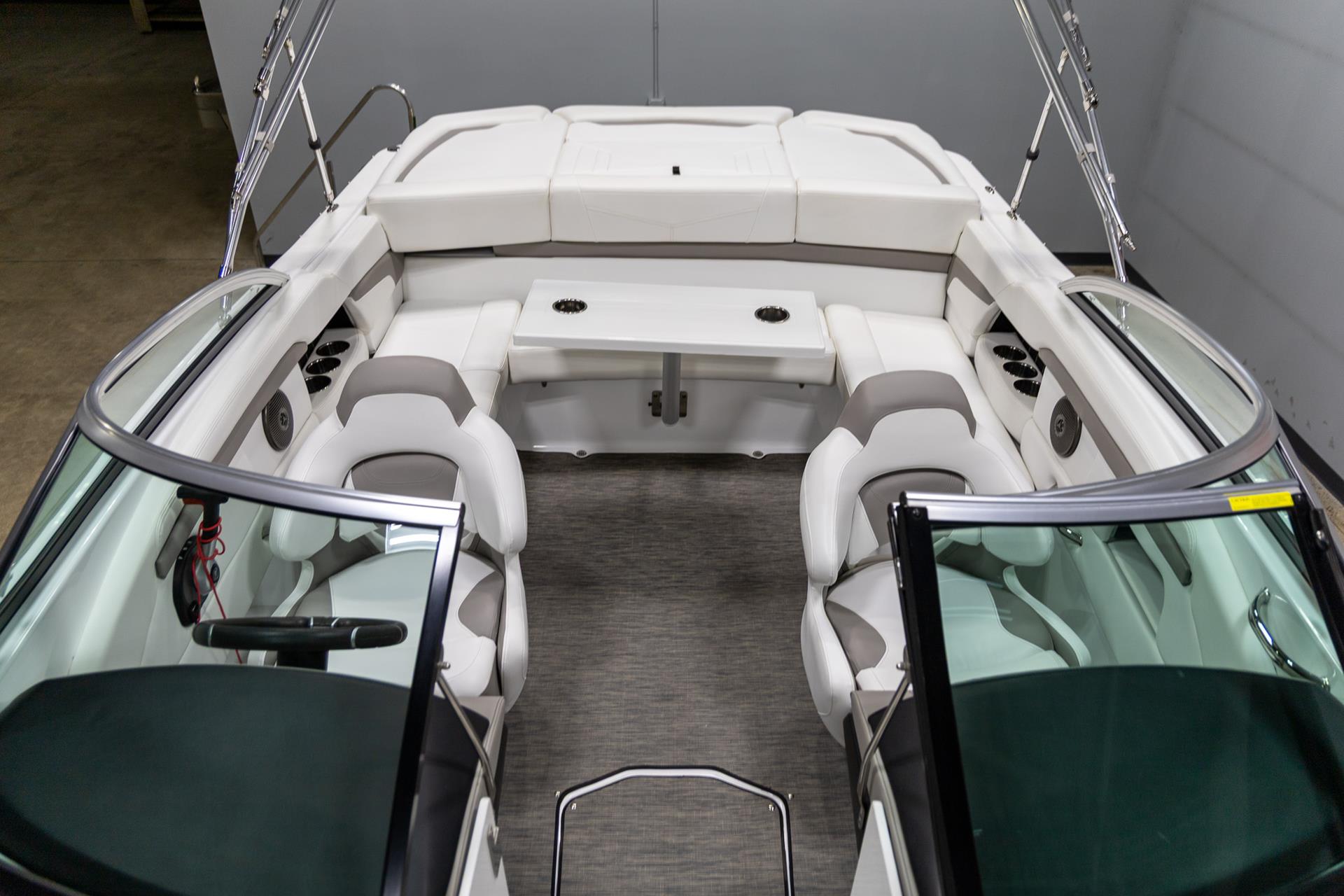 2021 Four Winns Horizon 230 in Saint Cloud, Minnesota - Photo 11