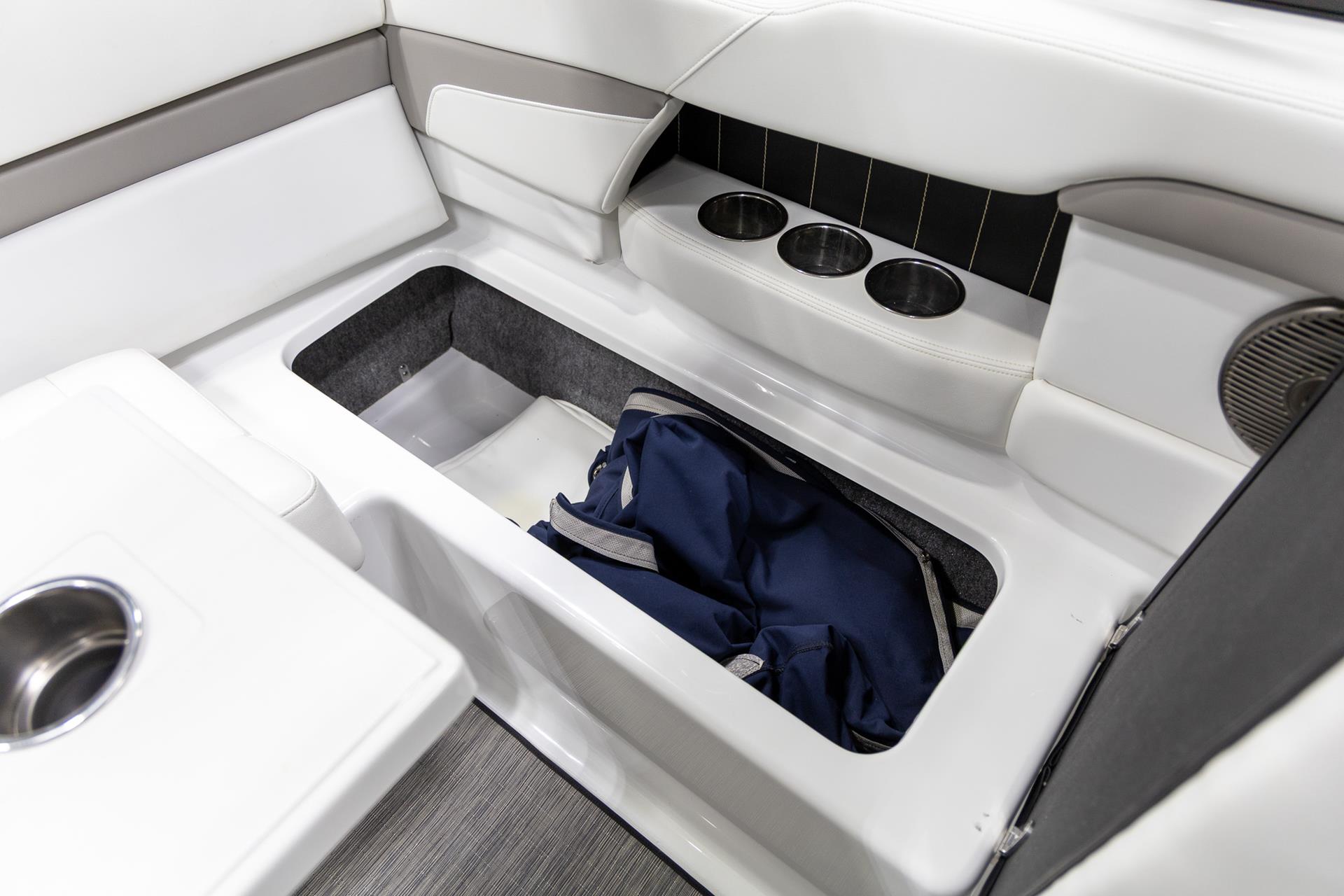 2021 Four Winns Horizon 230 in Saint Cloud, Minnesota - Photo 18