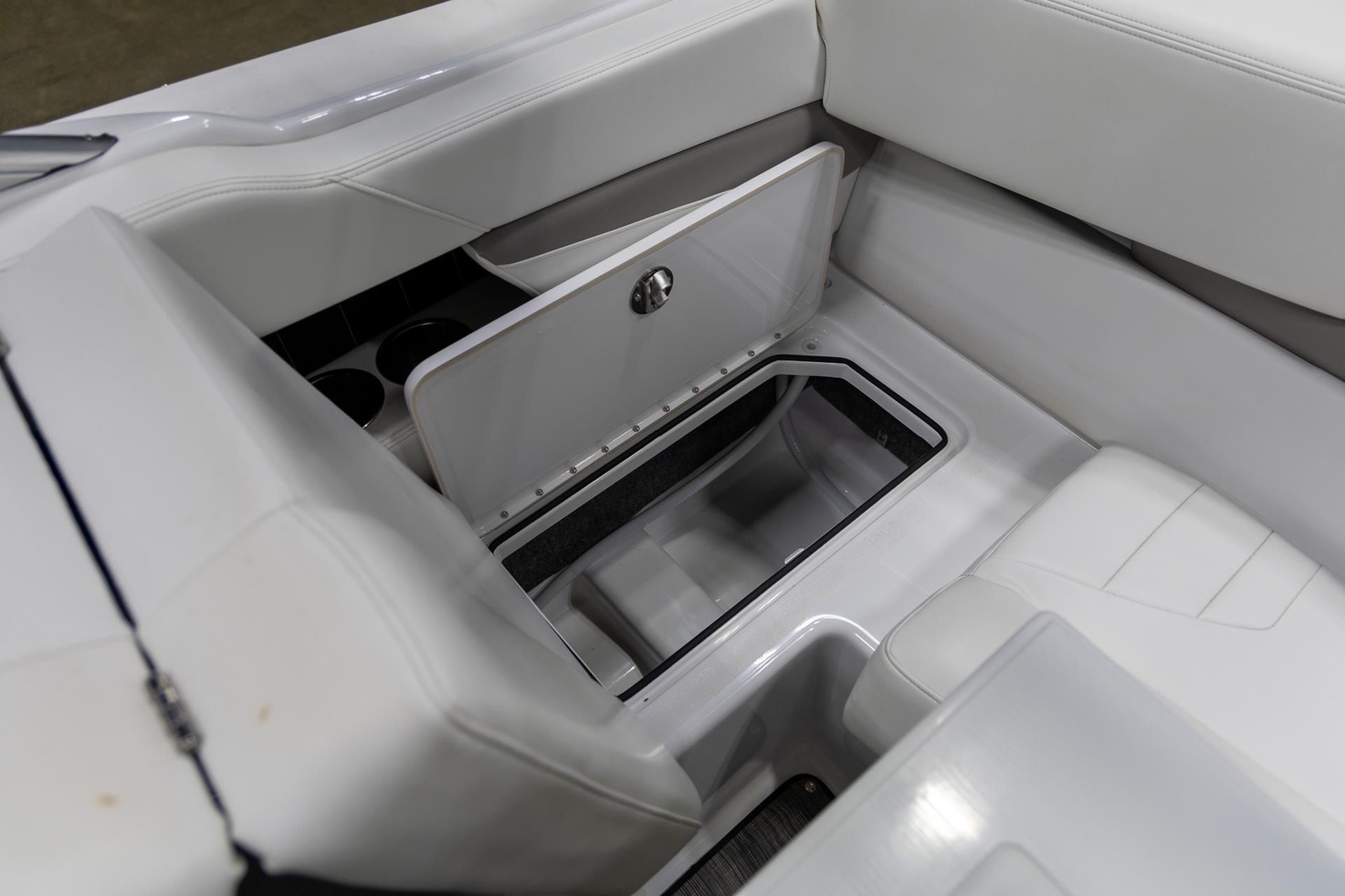 2021 Four Winns Horizon 230 in Saint Cloud, Minnesota - Photo 19