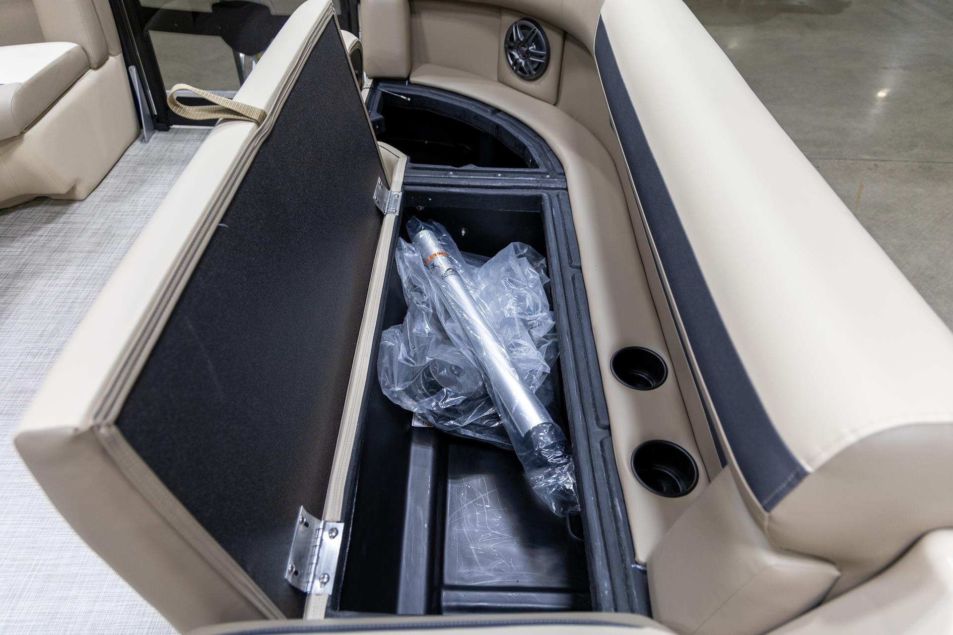 2025 Premier 220 Sunscape RF XLC in Saint Cloud, Minnesota - Photo 9