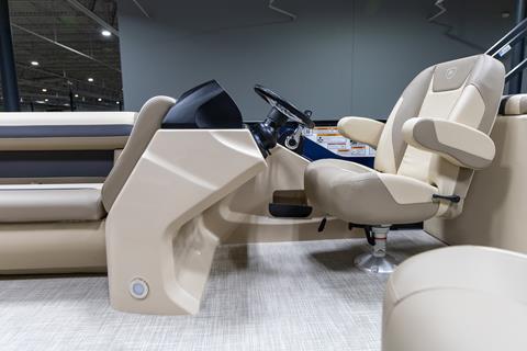 2025 Premier 220 Sunscape RF XLC in Saint Cloud, Minnesota - Photo 14