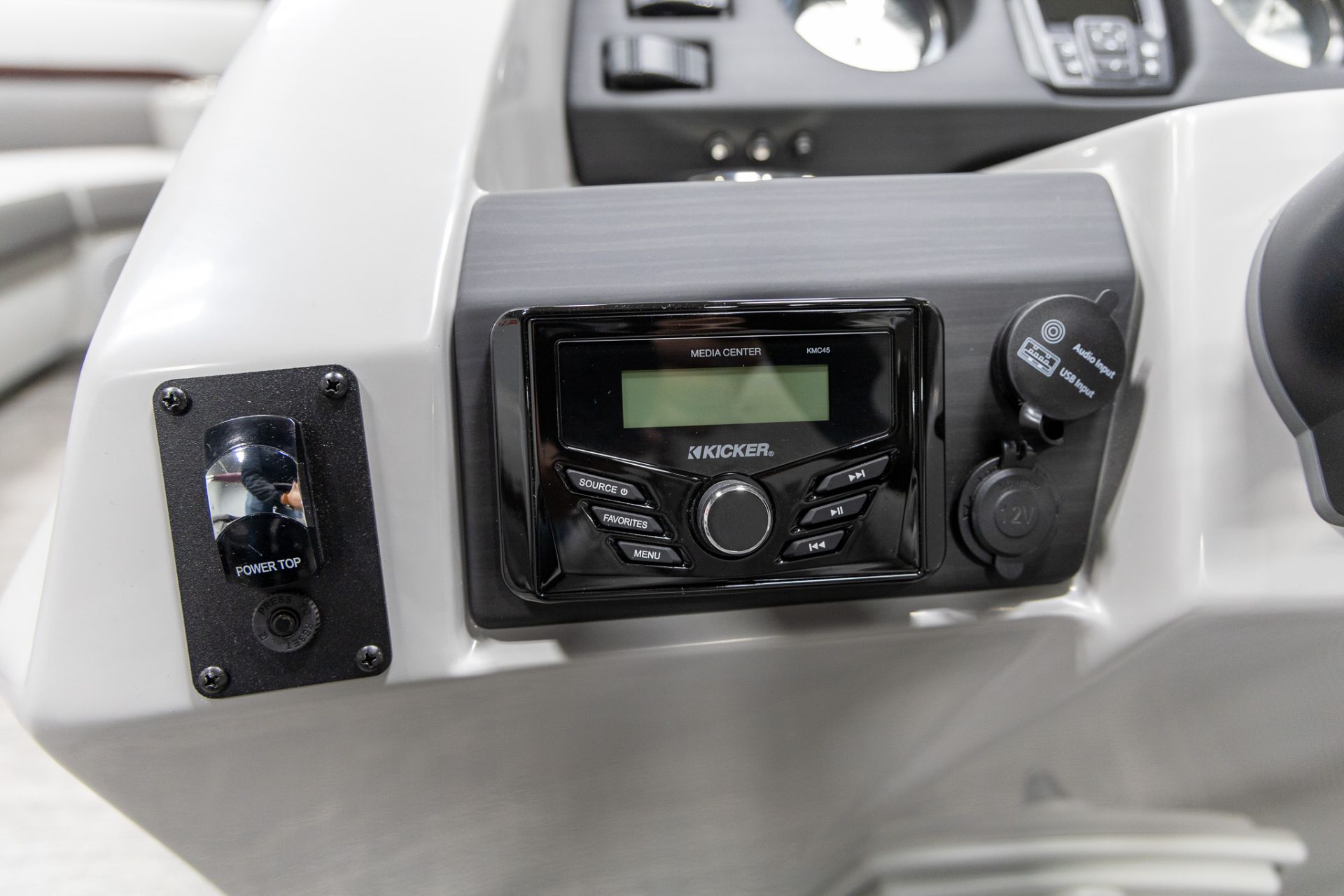 2024 Bennington 22 SXSB in Saint Cloud, Minnesota - Photo 17