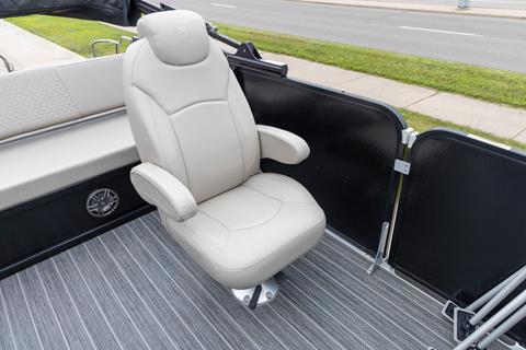 2023 Premier 210 Sunsation RL in Saint Cloud, Minnesota - Photo 11