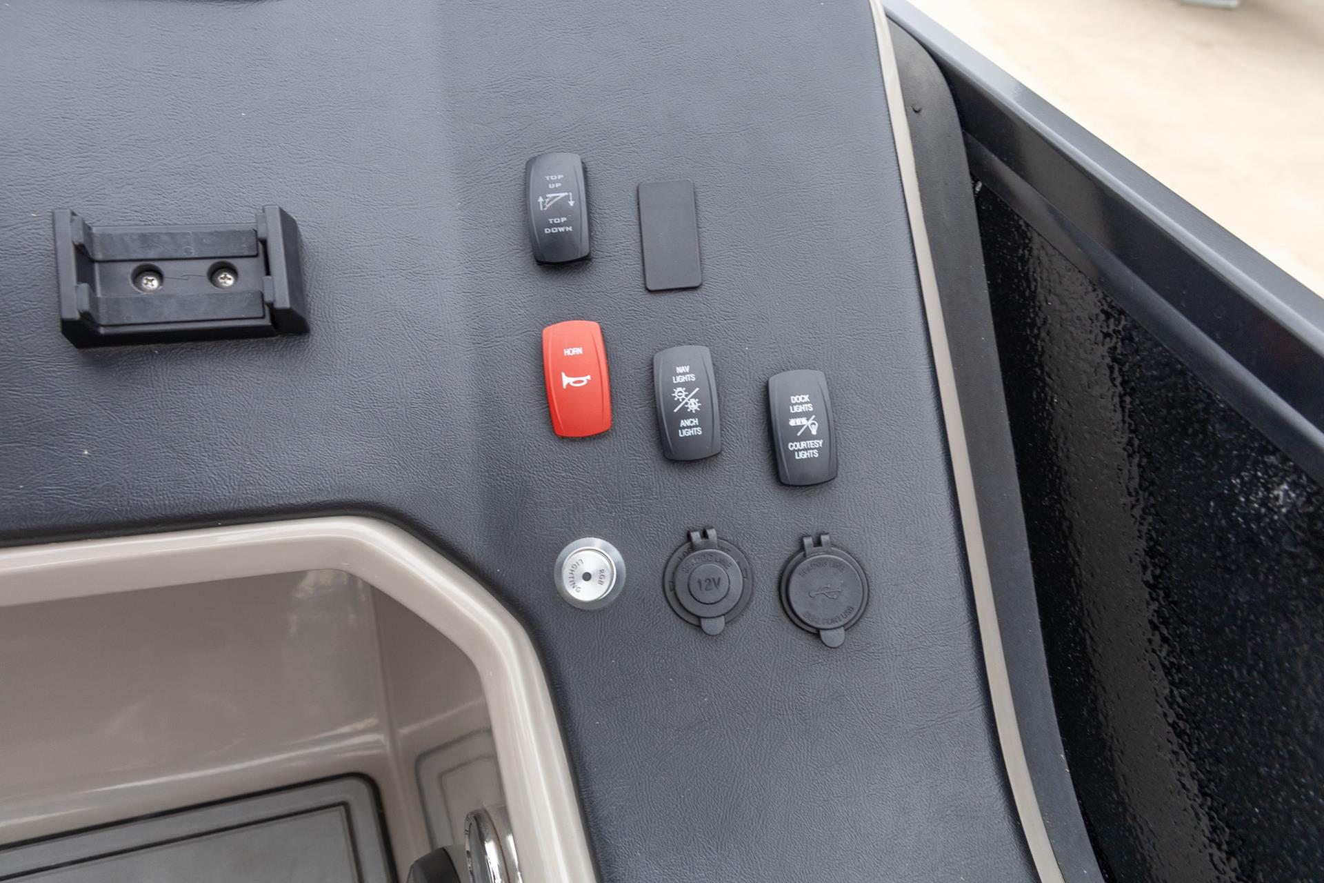 2023 Premier 210 Sunsation RL in Saint Cloud, Minnesota - Photo 16