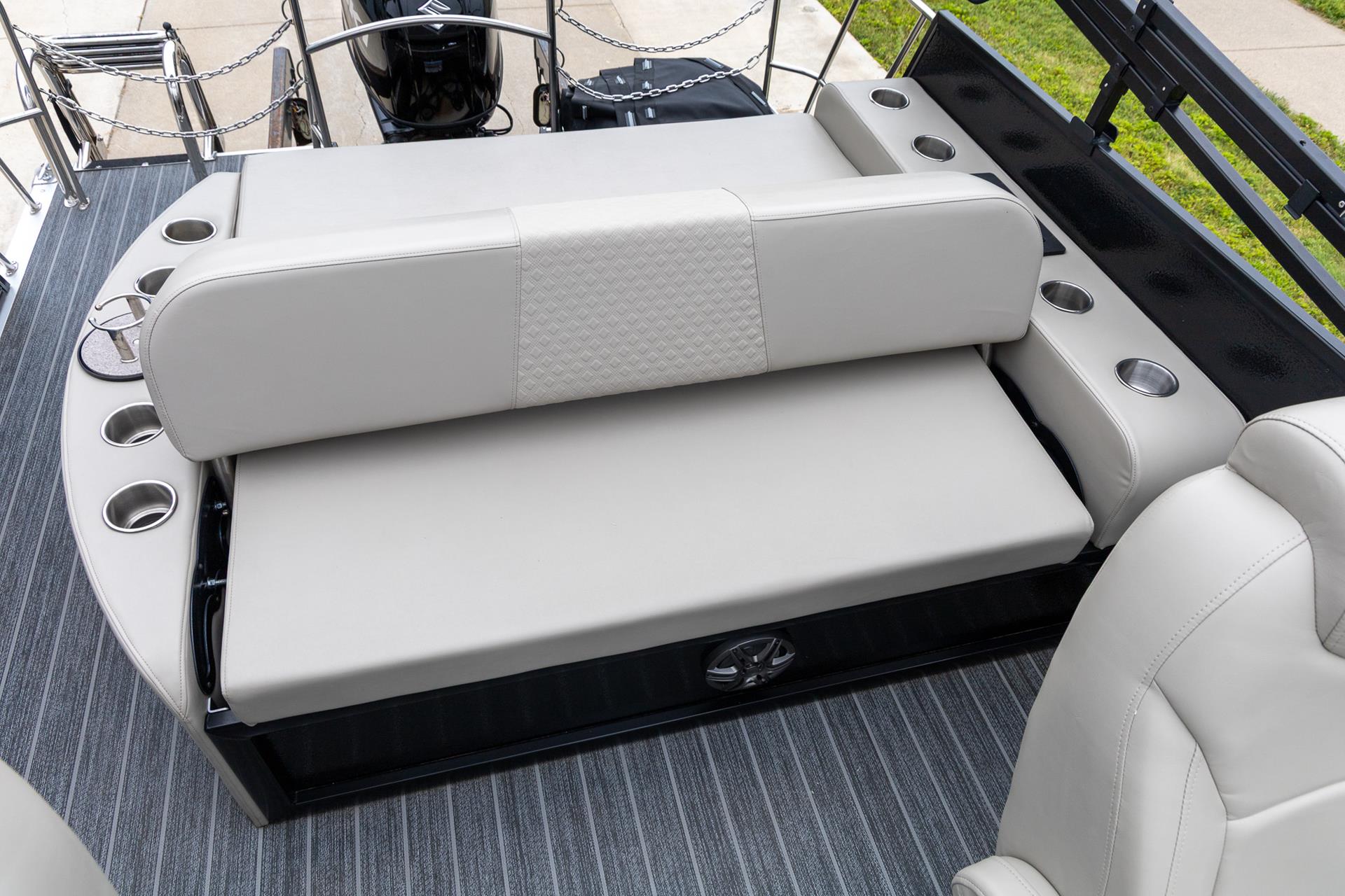 2023 Premier 210 Sunsation RL in Saint Cloud, Minnesota - Photo 18