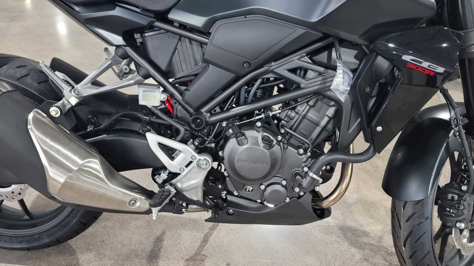 2026 Honda CB300R ABS 9