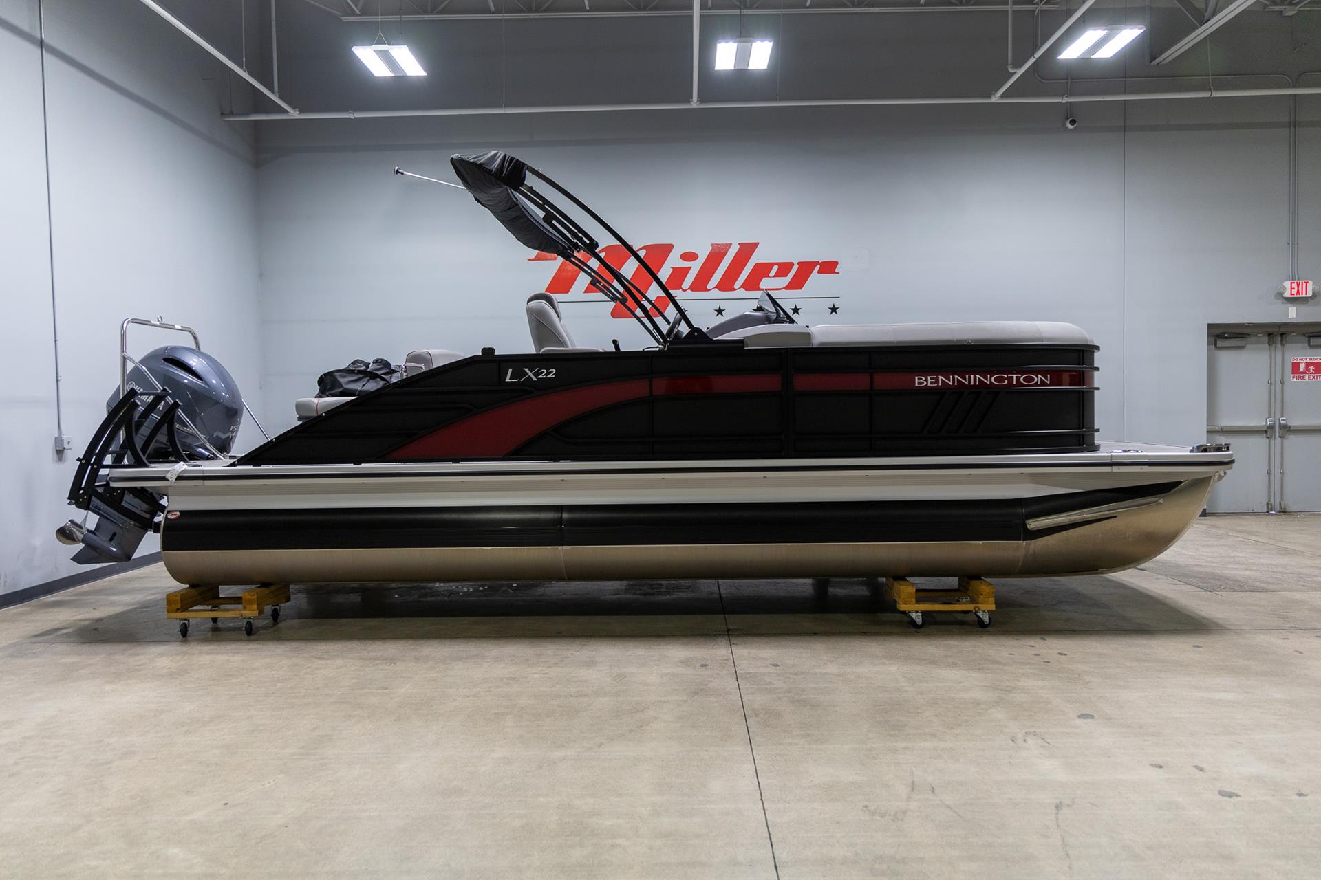 2023 Bennington 22 LXSB in Saint Cloud, Minnesota - Photo 2