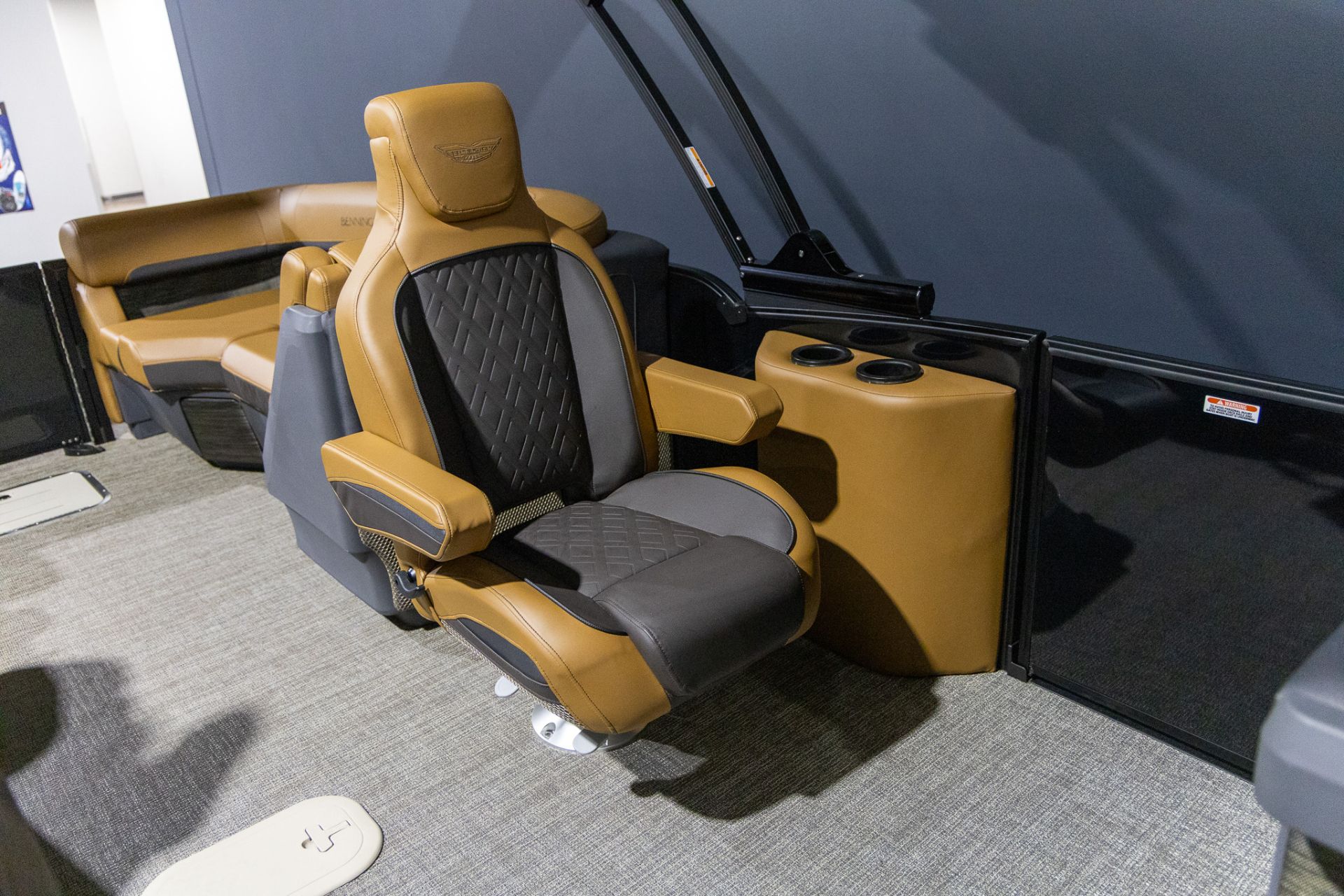 2026 Bennington 24 M FASTBACK in Saint Cloud, Minnesota - Photo 16