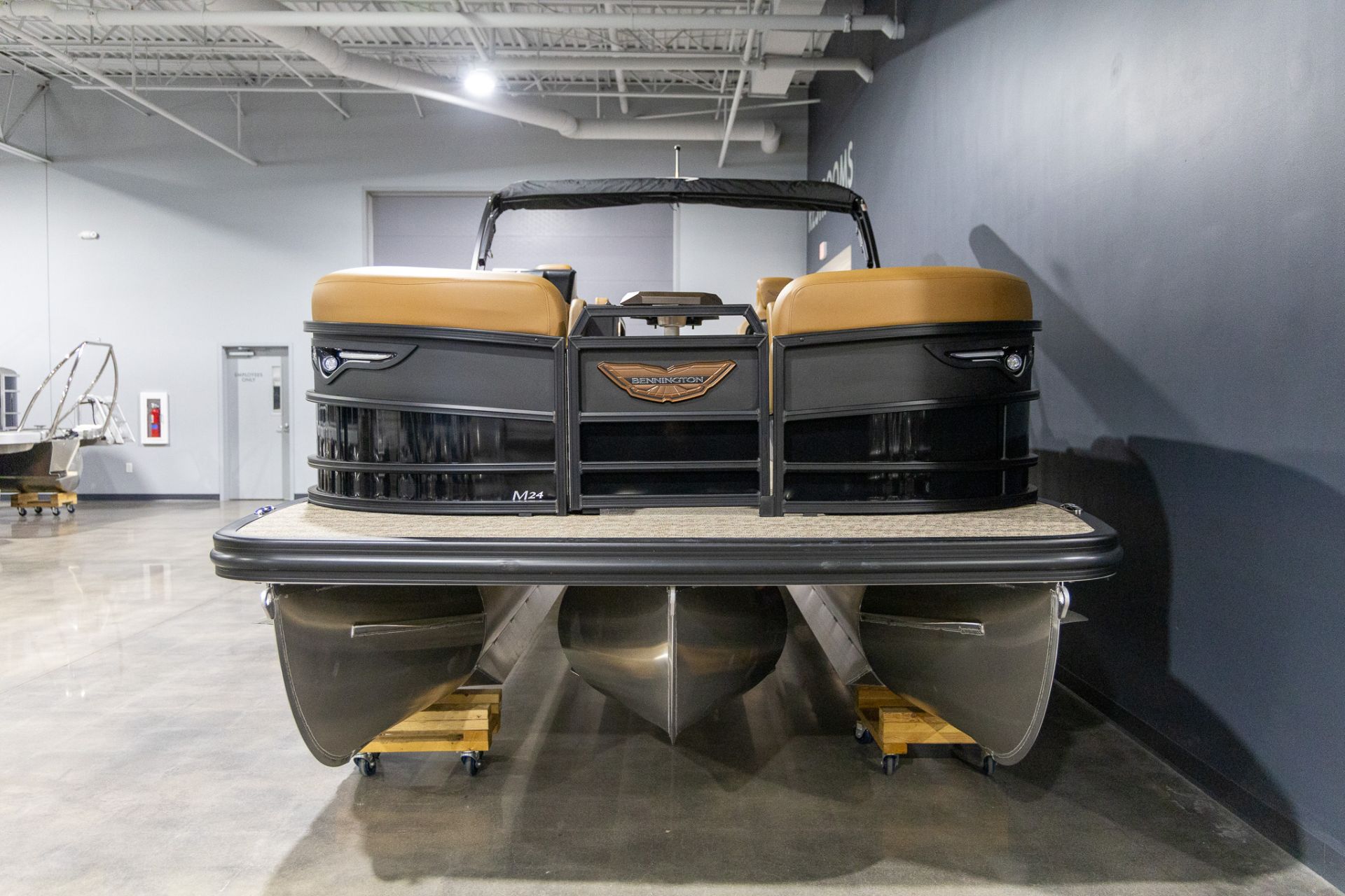 2026 Bennington 24 M FASTBACK in Saint Cloud, Minnesota - Photo 4