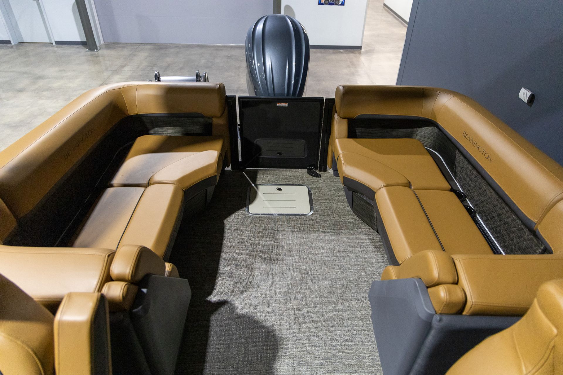 2026 Bennington 24 M FASTBACK in Saint Cloud, Minnesota - Photo 14